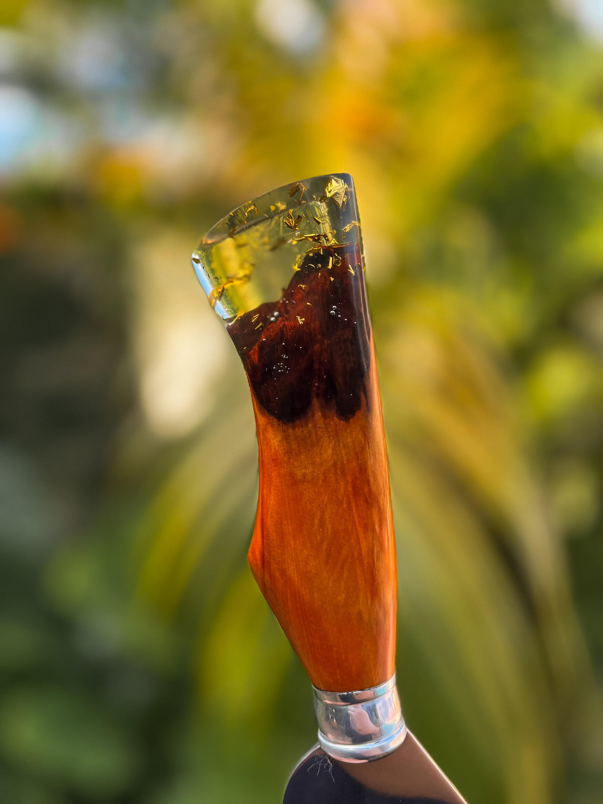Faca Artesanal Modelo Pluma - Cabo folhas de ouro