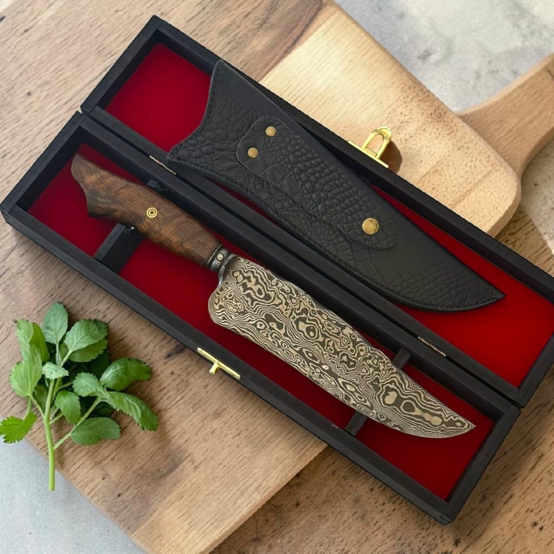 Aço Damasco – Edição Colecionador – Padrão Aleatório – 9" Lâmina