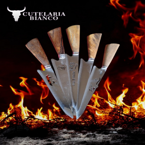 Faca  Artesanal P/ Churrasco 10" 3mm Lâmina com Cabo madeira + Case especial em couro - VARIOS TEMAS NA LAMINA